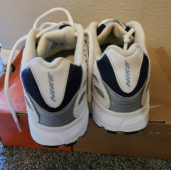 New Womens Nike Dart 3 plus size 6.5 - Picture 6 of 7